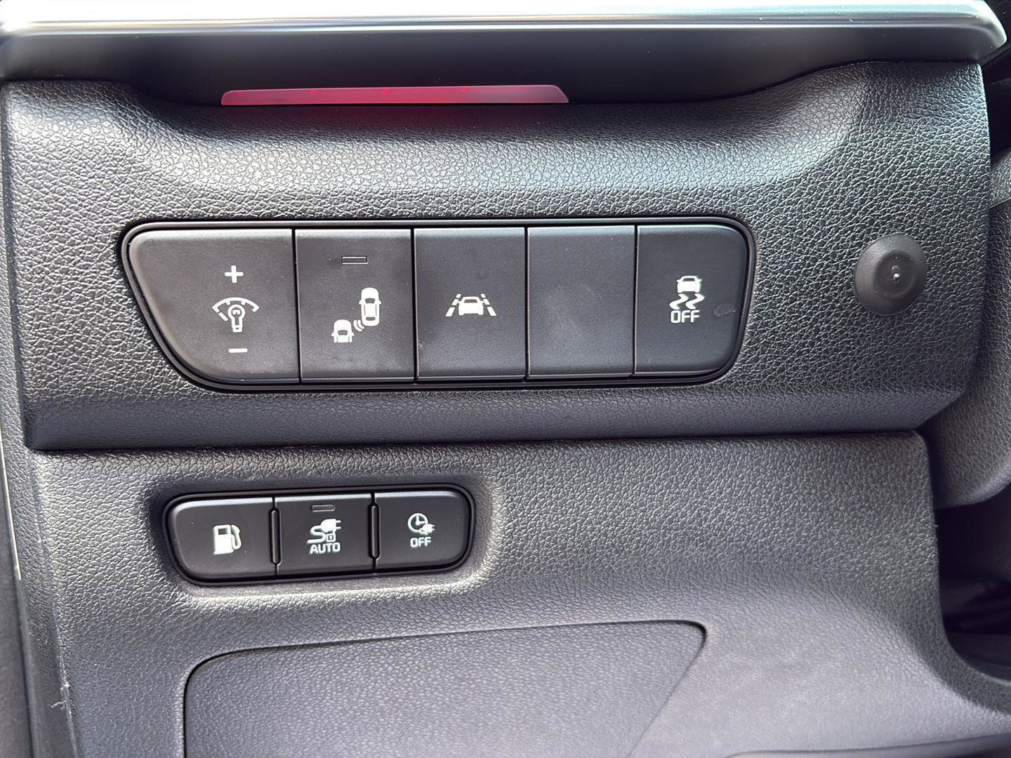 Used 2020 Kia Niro EX FWD image 7