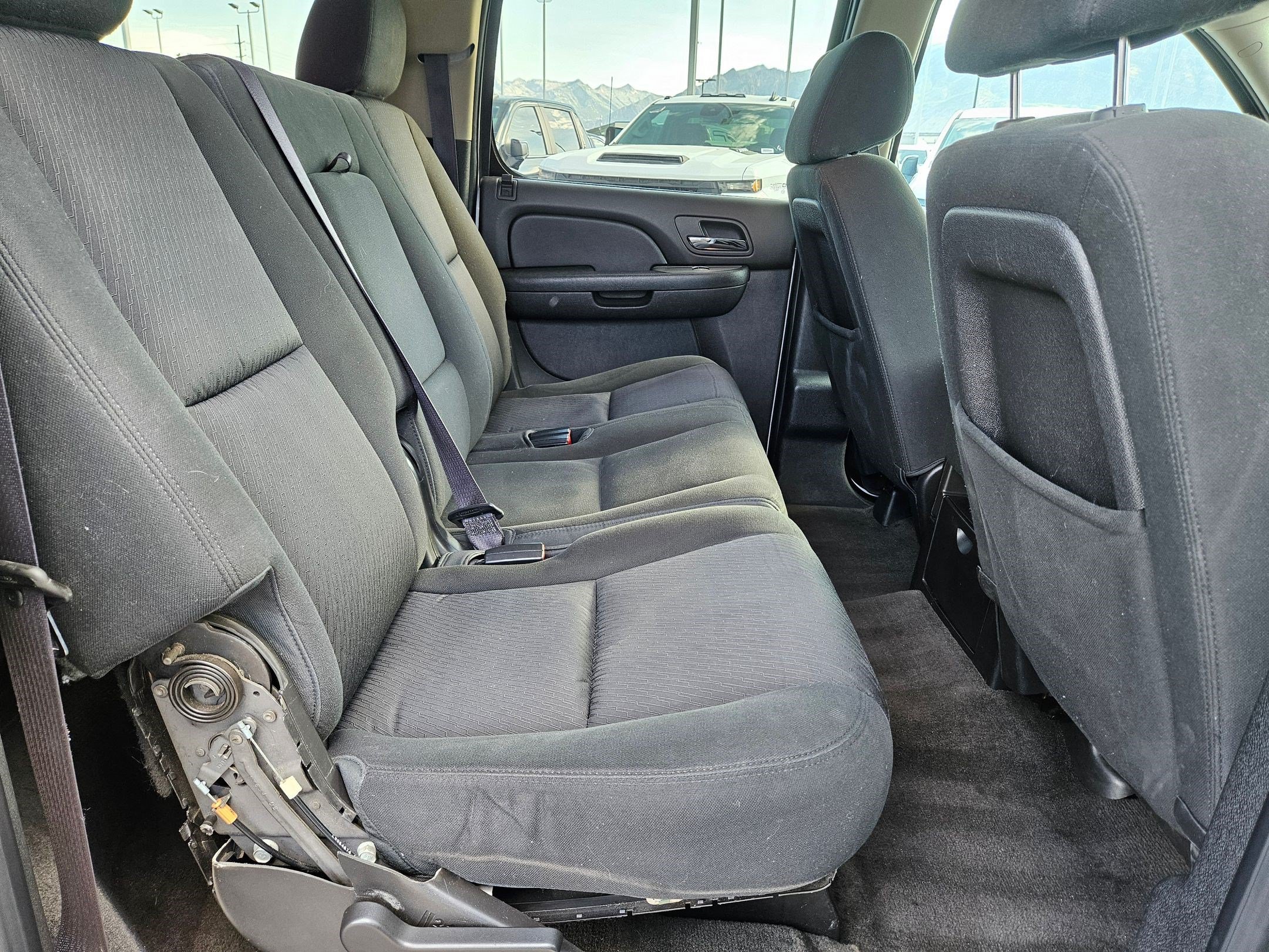 Used 2012 Chevrolet Suburban 4WD image 29