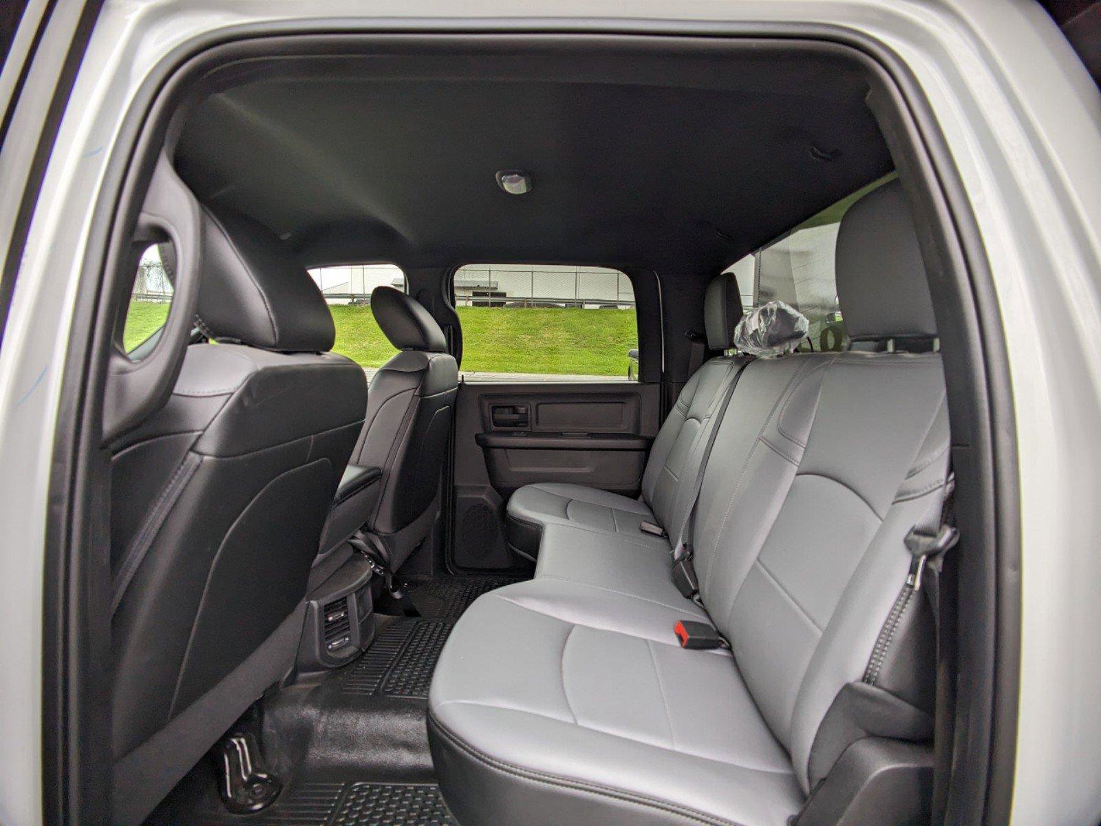 New 2024 RAM 3500 Tradesman w/ Chrome Appearance Group image 15