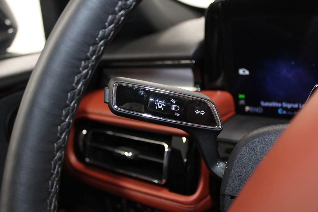 Used 2025 Lincoln Aviator Reserve image 41