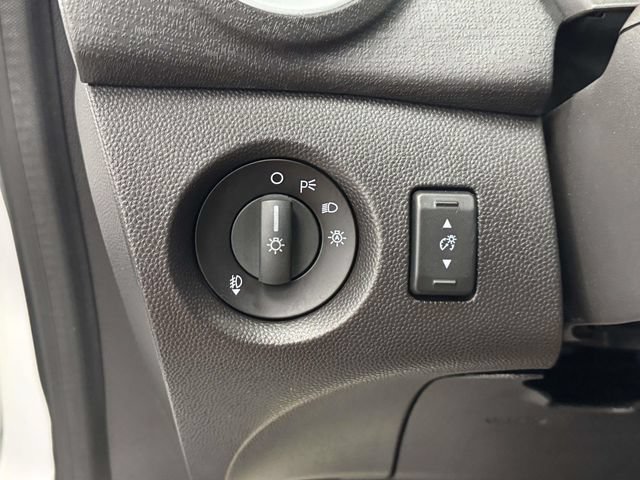 Used 2015 Ford Fiesta ST FWD image 29