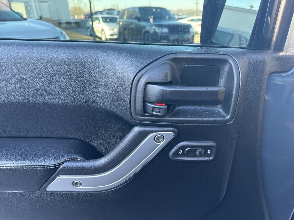 Used 2017 Jeep Wrangler Unlimited Sahara w/ Quick Order Package 24E Chief image 11