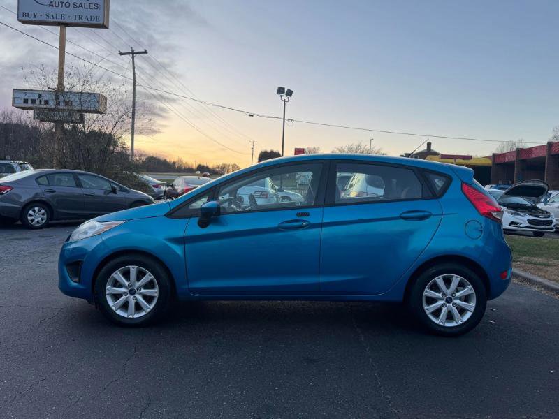 Used 2012 Ford Fiesta SE image 8