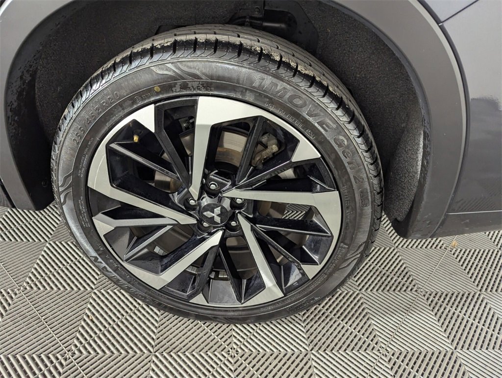 Used 2024 Mitsubishi Outlander SEL image 19