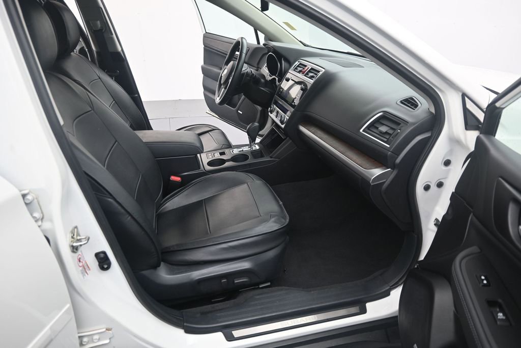 Used 2017 Subaru Outback 2.5i Limited AWD/4WD image 26
