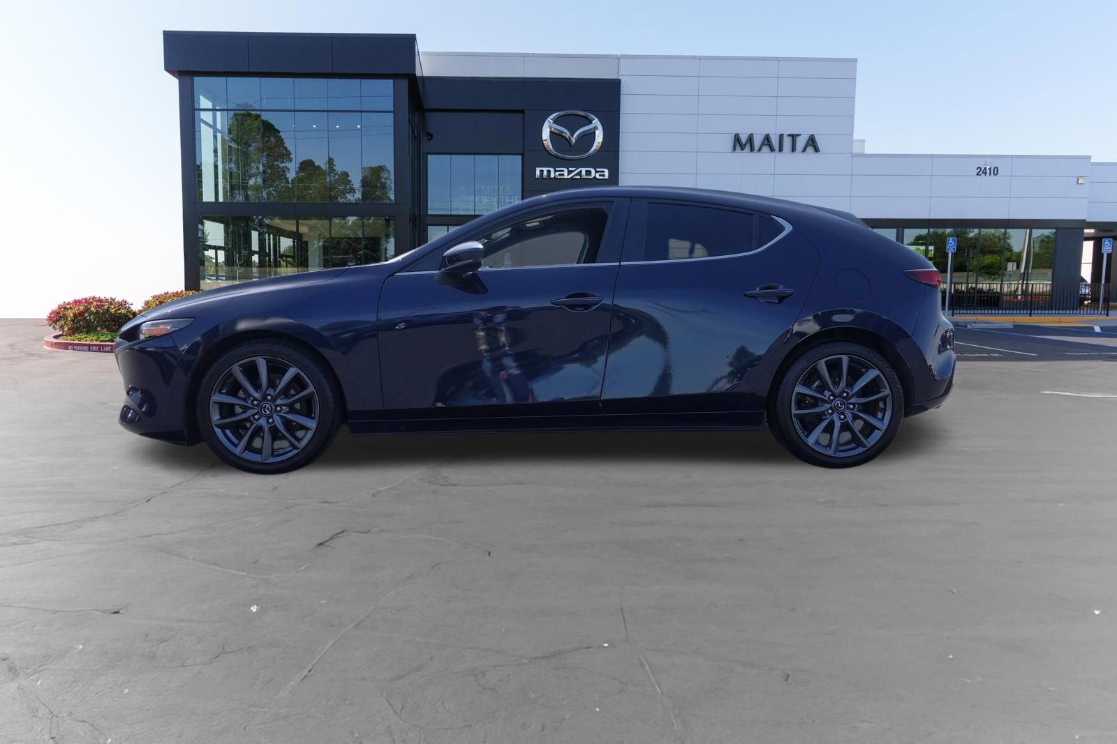Used 2019 MAZDA MAZDA3 Hatchback FWD image 6