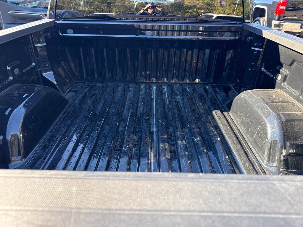 Used 2024 Chevrolet Silverado 1500 LT AWD/4WD image 13