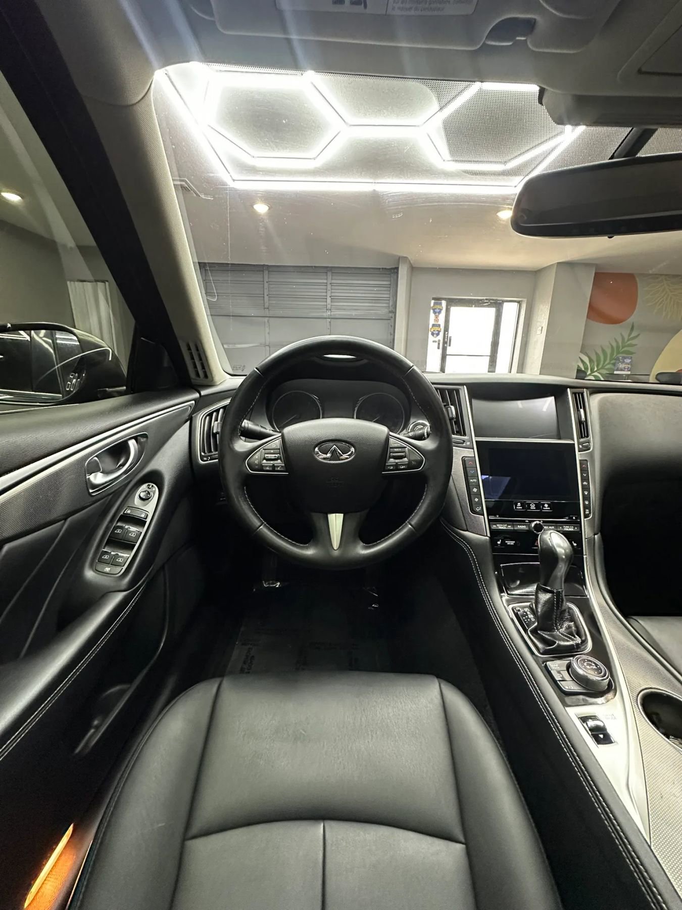 Used 2015 INFINITI Q50 Premium w/ Navigation Package RWD image 26