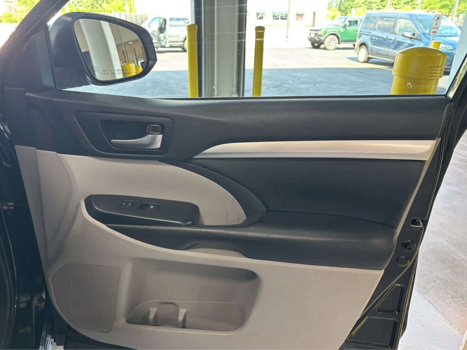 Used 2019 Toyota Highlander XLE AWD/4WD image 40