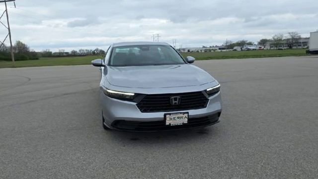 Used 2023 Honda Accord LX image 2