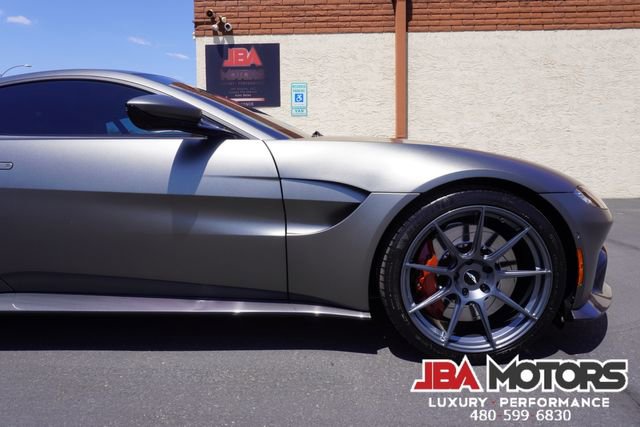 Used 2021 Aston Martin V8 Vantage Coupe image 96