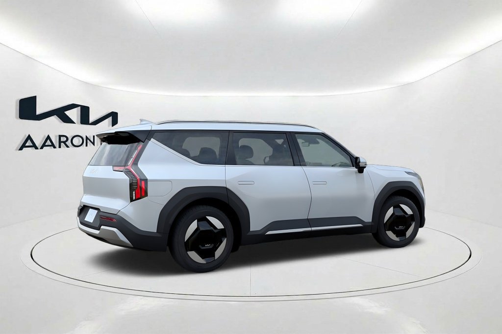 New 2026 Kia EV9 Wind AWD/4WD image 7