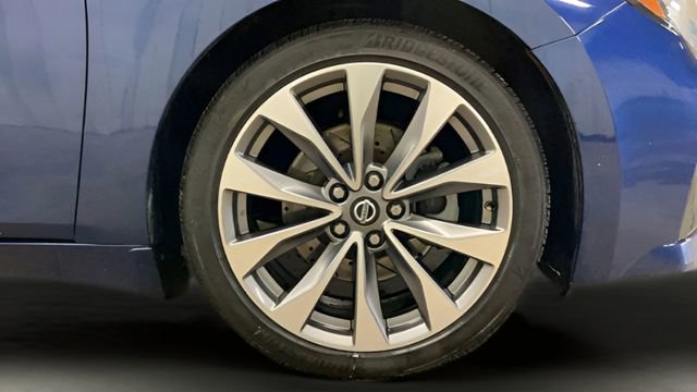 Used 2021 Nissan Maxima Platinum image 34