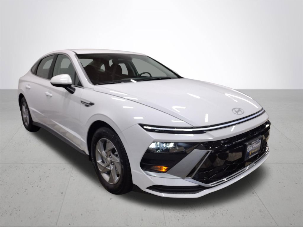 Used 2025 Hyundai Sonata SE FWD image 5