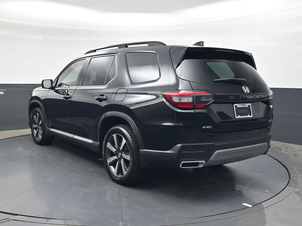 Used 2024 Honda Pilot Touring image 6