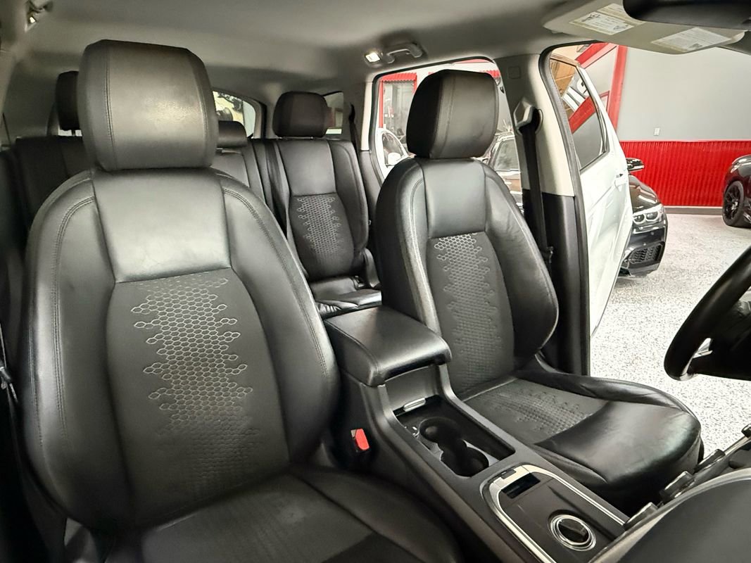Used 2018 Land Rover Discovery Sport SE image 20