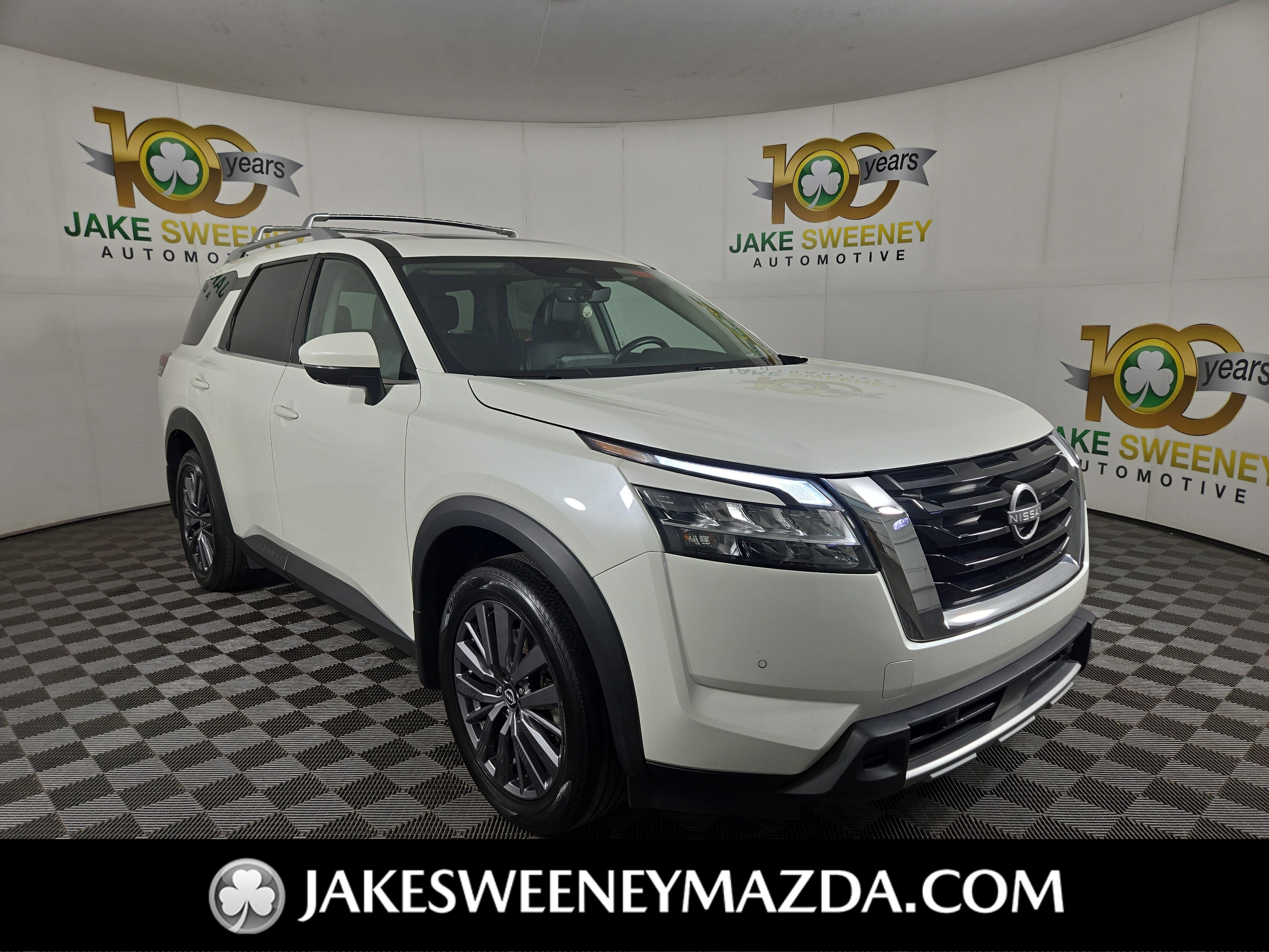 Used 2024 Nissan Pathfinder SL w/ SL Premium Package