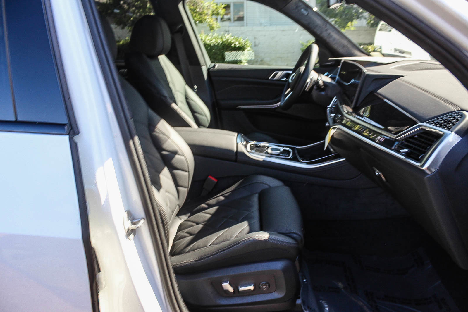 New 2026 BMW X5 sDrive40i w/ M Sport Package image 16