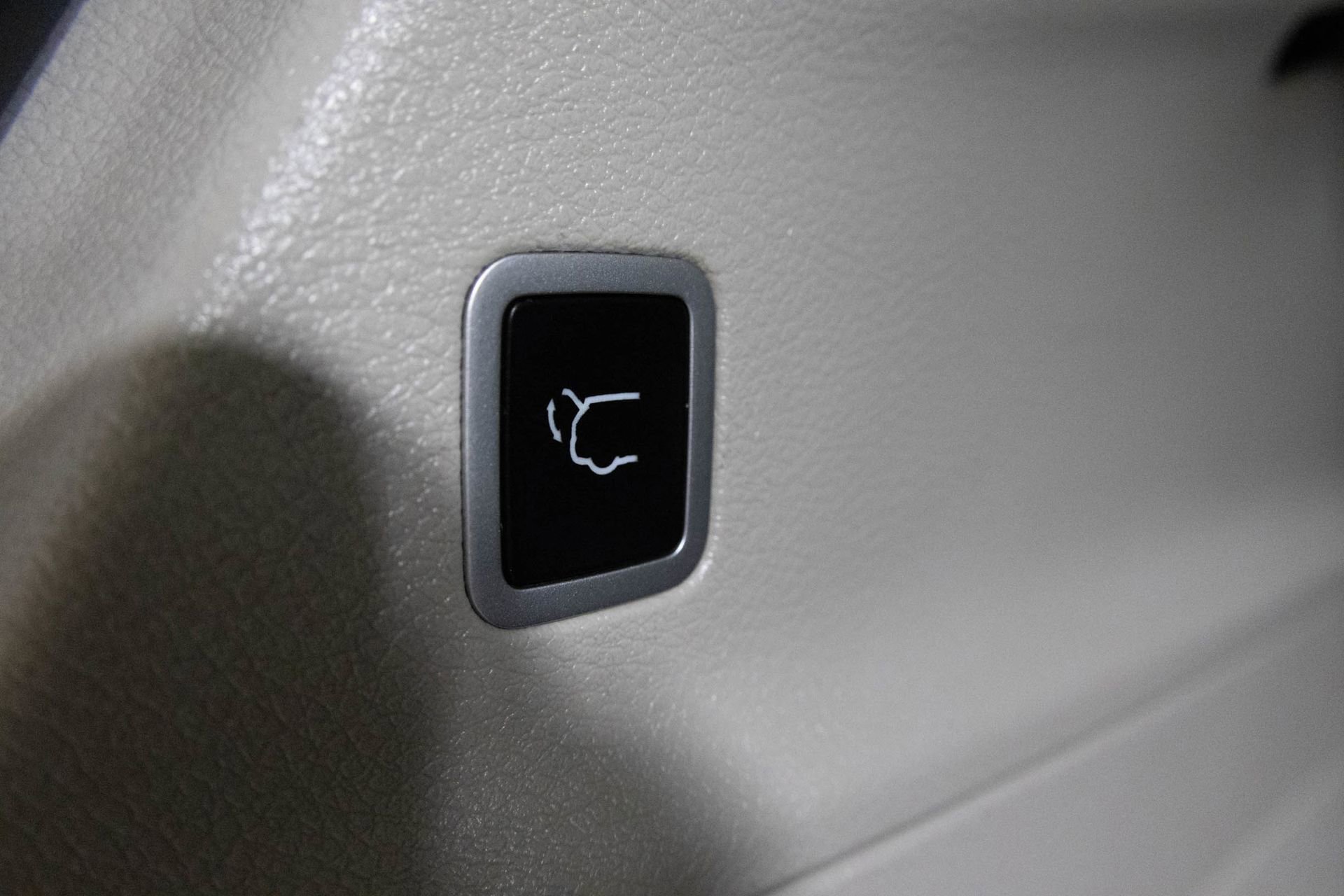 Used 2023 Chrysler Pacifica Touring-L image 35