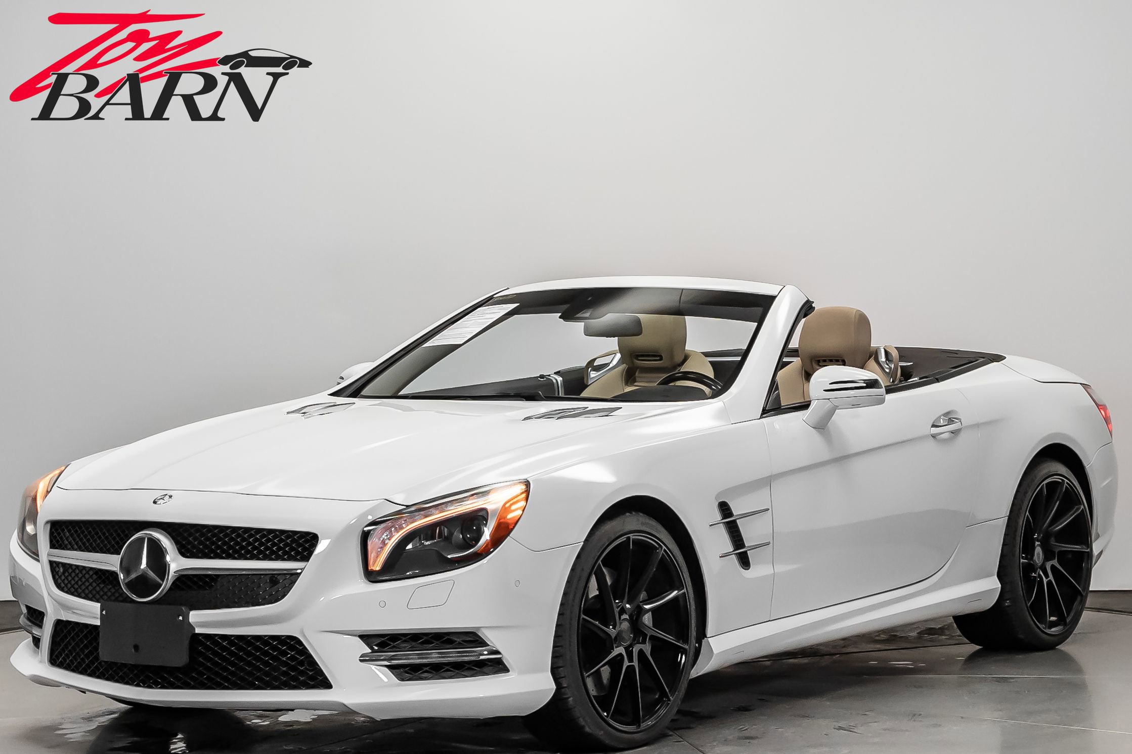 Used 2015 Mercedes-Benz SL 550 image 1