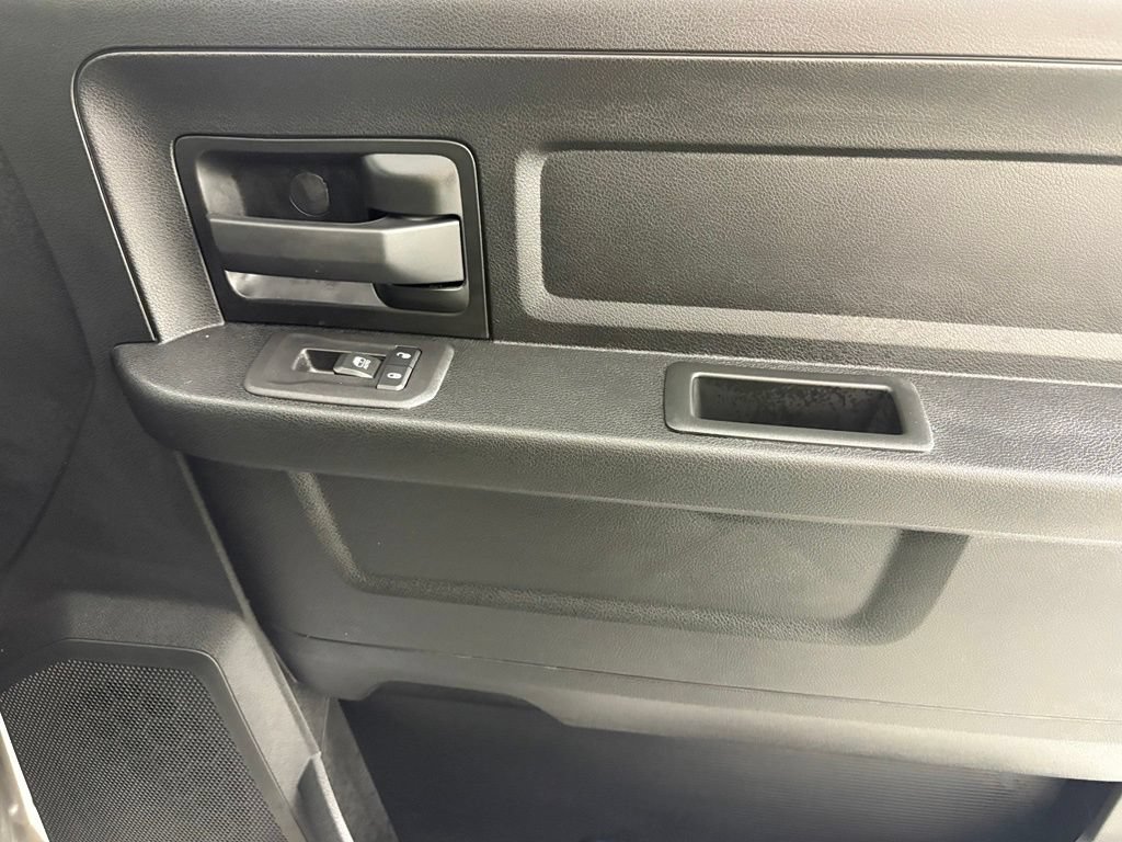 New 2026 RAM 2500 Laramie AWD/4WD image 12