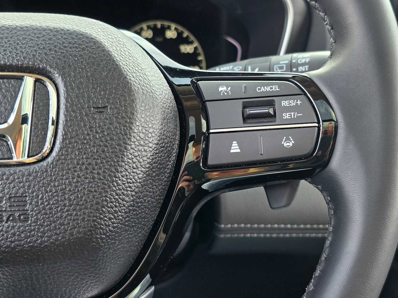 Used 2025 Honda Pilot Touring image 33