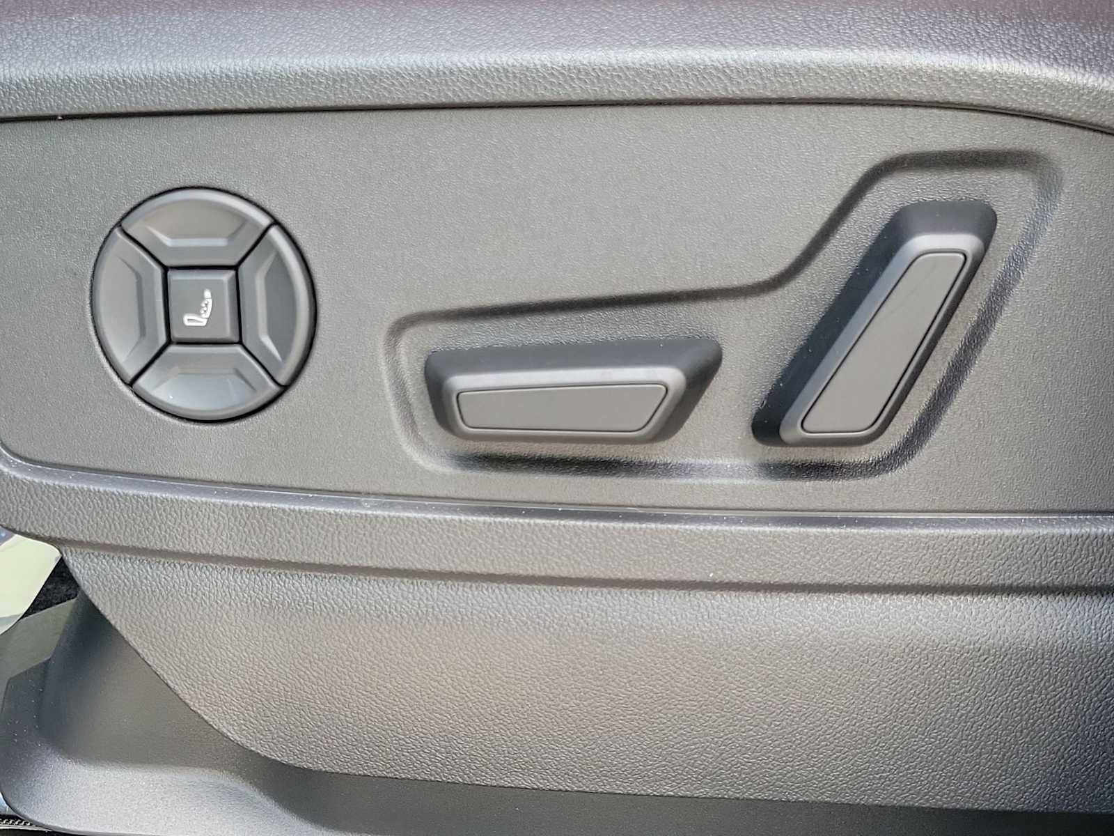 New 2026 Audi SQ5 Premium Plus AWD/4WD image 16