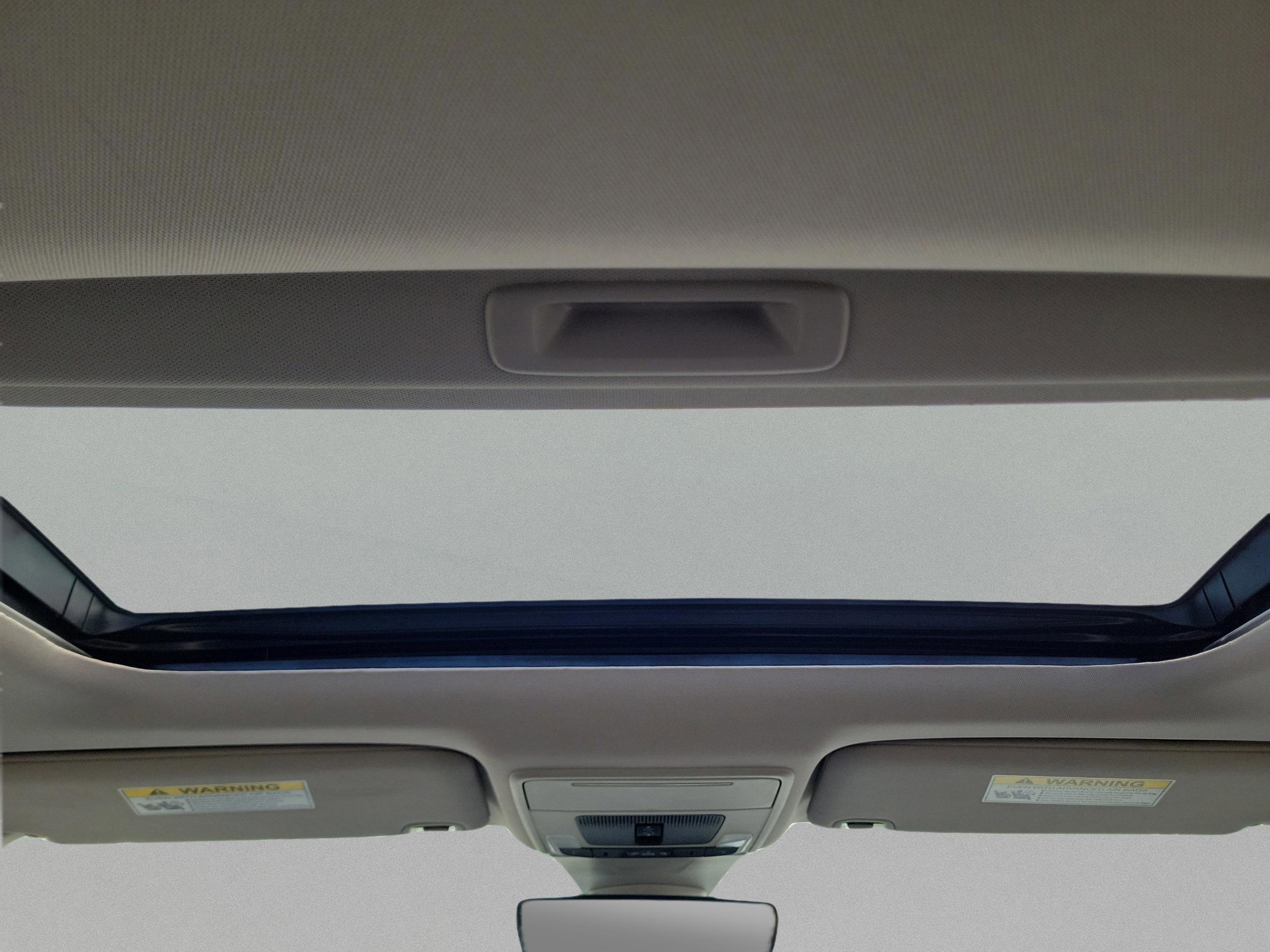 Used 2022 Honda Civic Touring image 29
