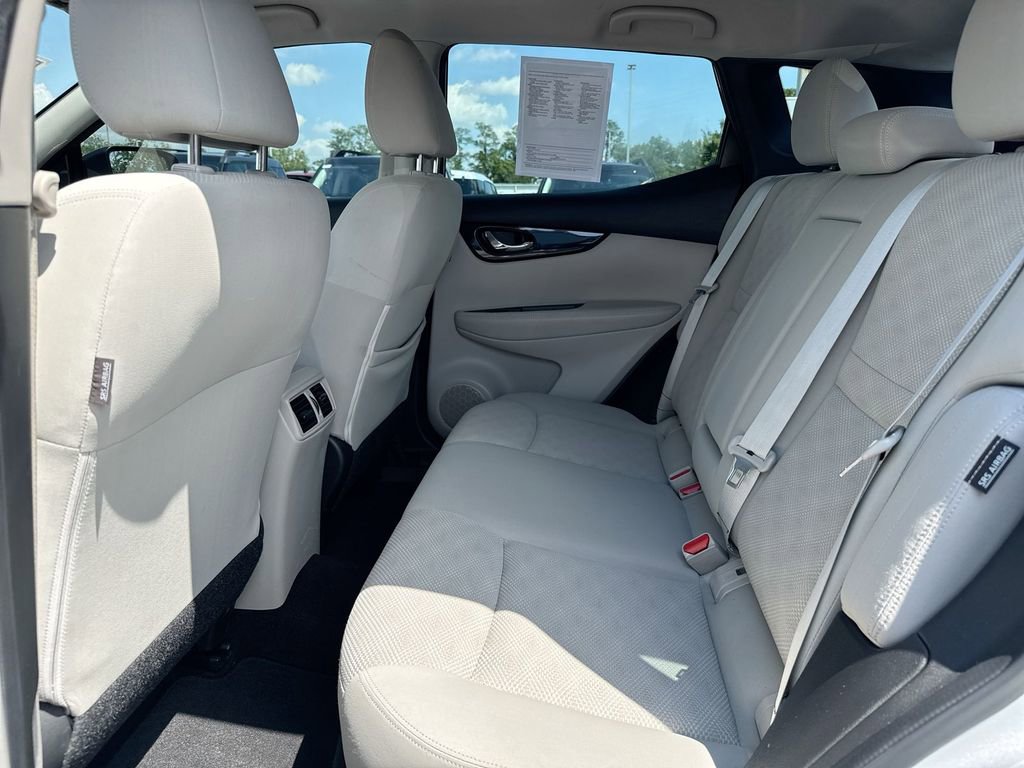 Used 2020 Nissan Rogue Sport SV FWD image 22