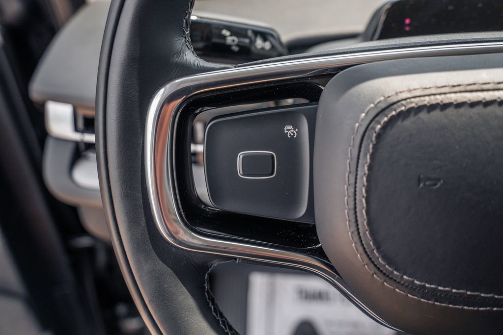 Used 2025 Lincoln Navigator L Reserve image 23