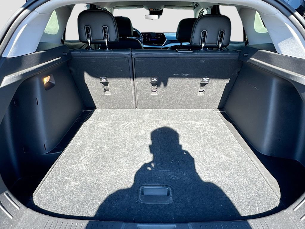 Used 2025 Chevrolet Trax LT image 23