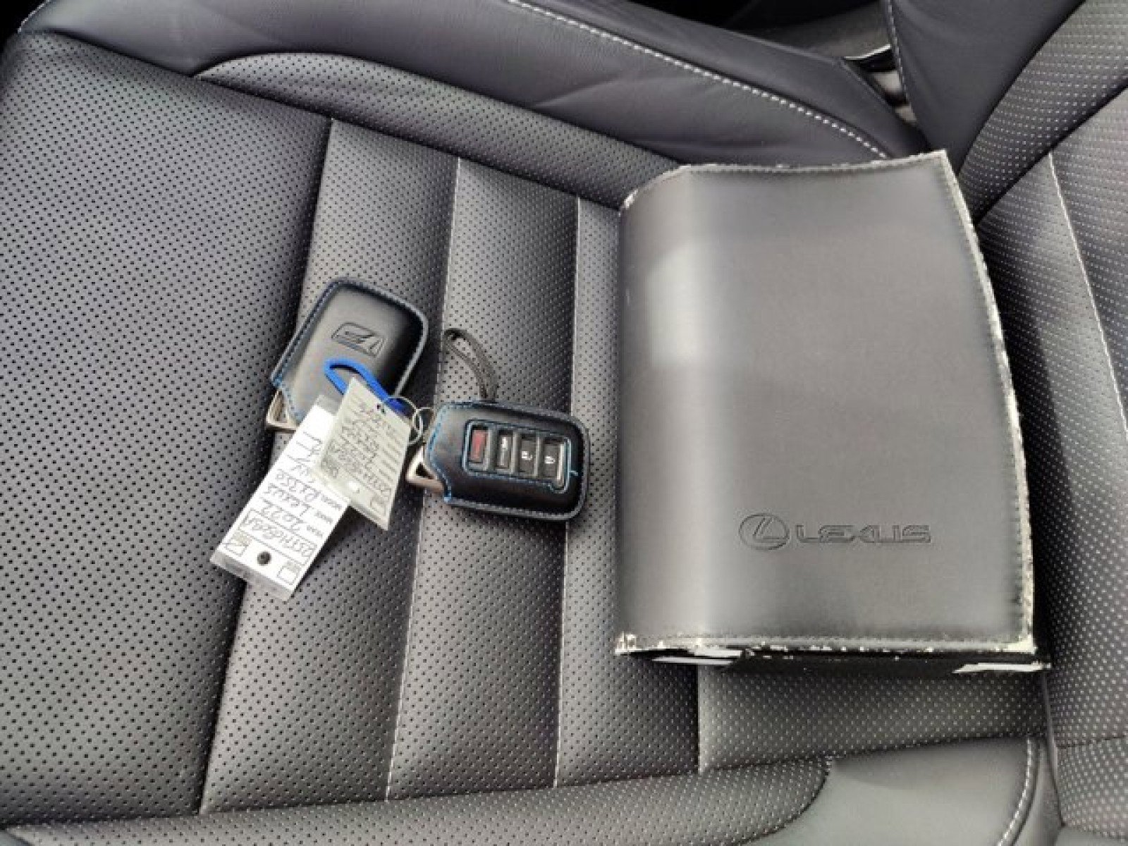 Used 2022 Lexus RX 350 F Sport w/ Accessory Package image 23