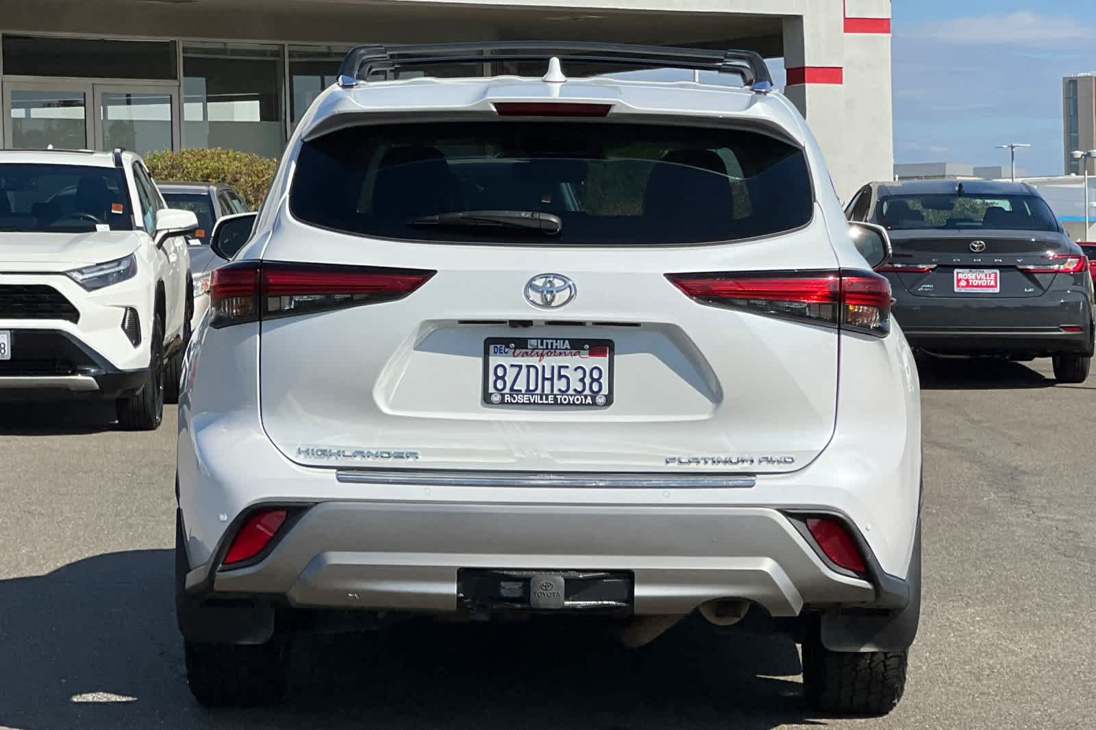 Used 2022 Toyota Highlander Platinum AWD/4WD image 8