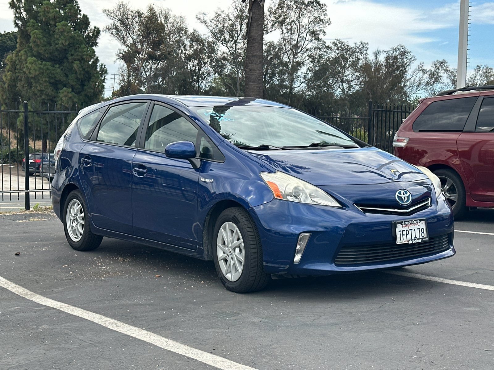 Used 2014 Toyota Prius V Three FWD image 2