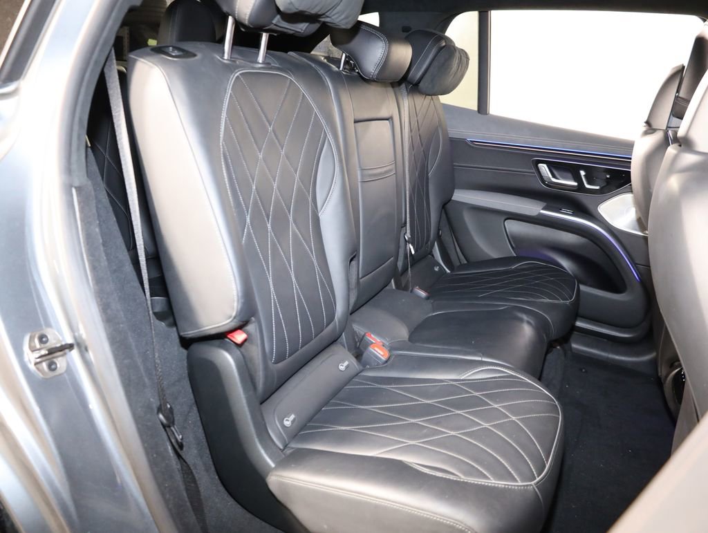 Used 2023 Mercedes-Benz EQS 580 4MATIC SUV w/ Exclusive Trim Package image 53