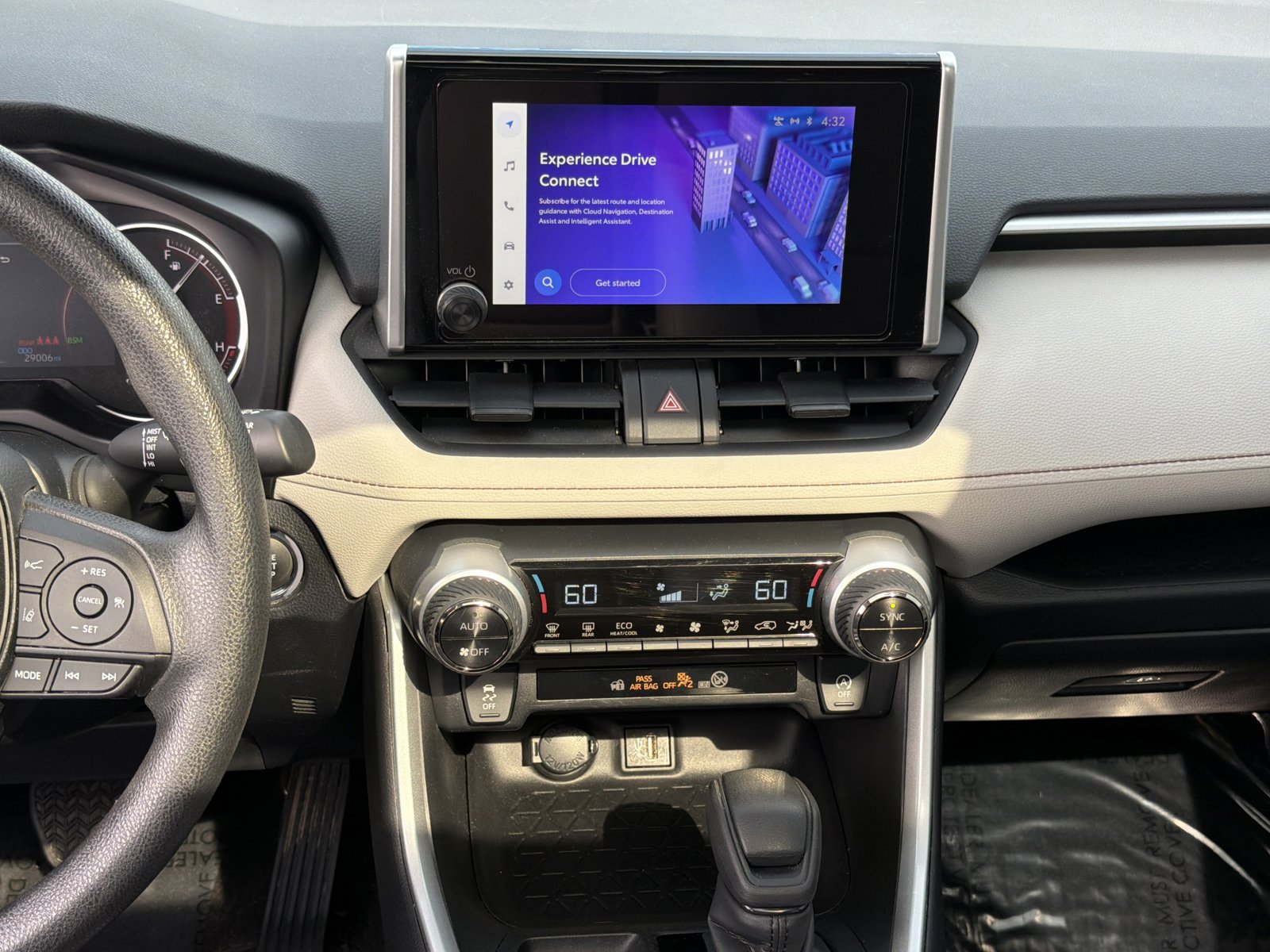 Used 2023 Toyota RAV4 XLE w/ Convenience Package FWD image 31