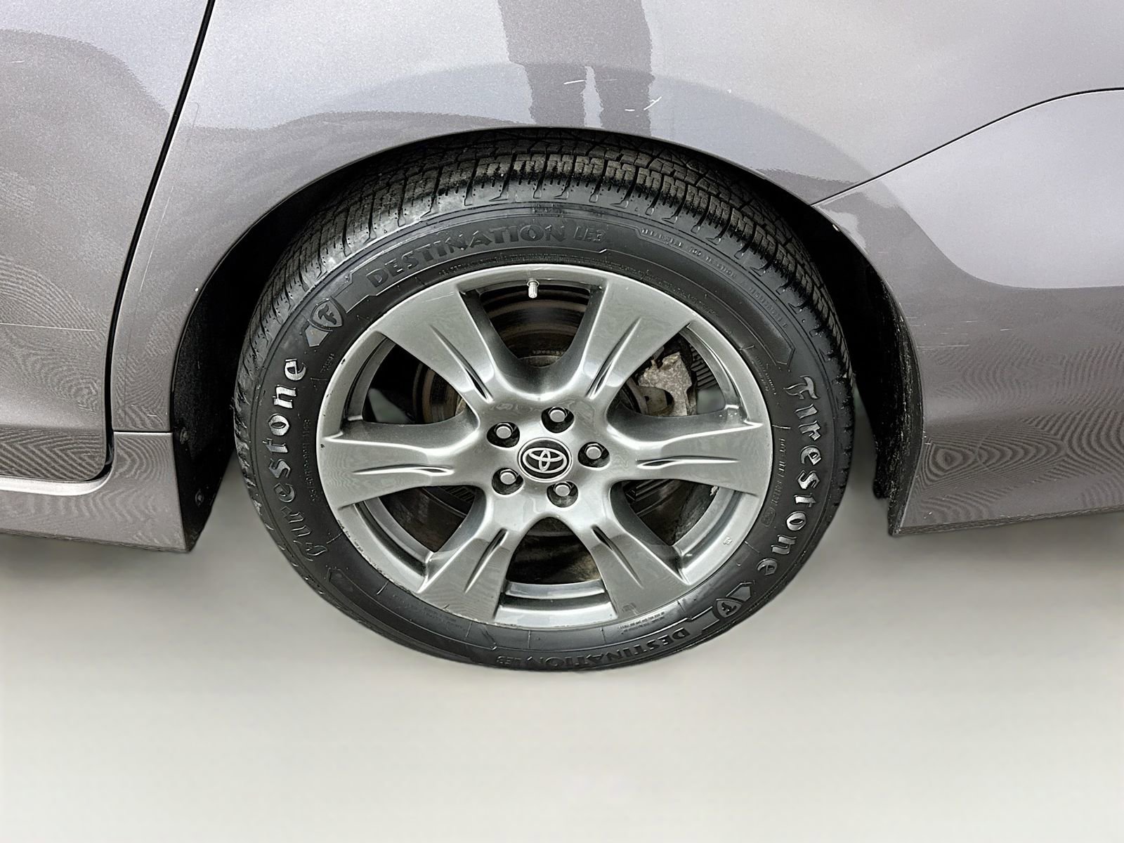 Used 2020 Toyota Sienna SE w/ SE Preferred Package FWD image 19