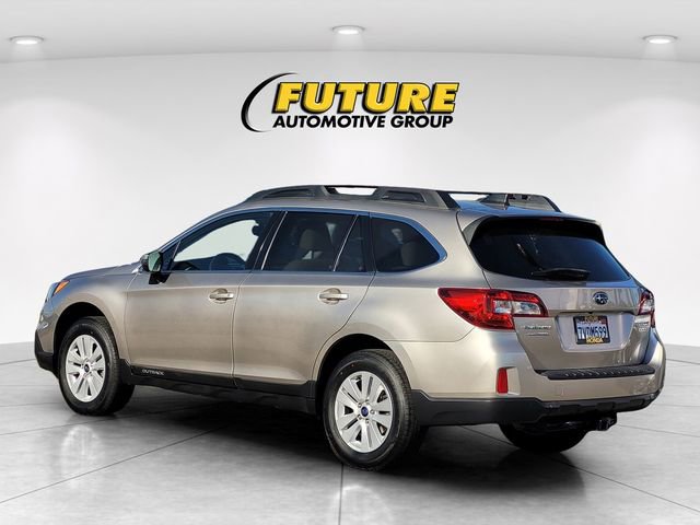 Used 2017 Subaru Outback 2.5i Premium image 7