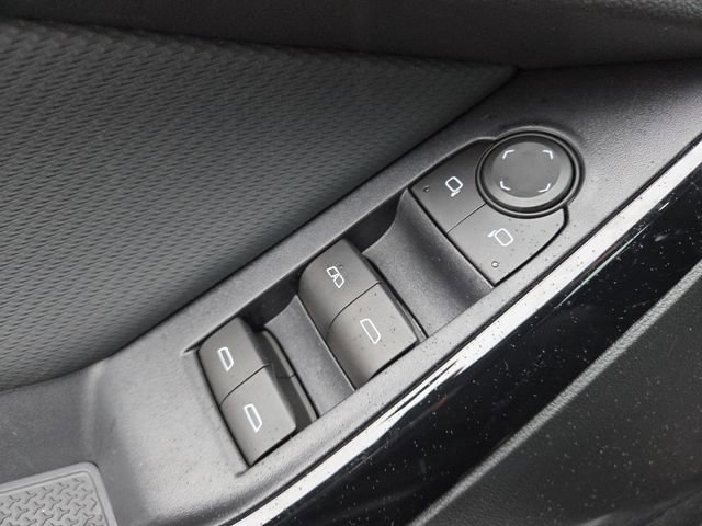 New 2026 Chevrolet Equinox LT w/ Convenience Package II image 9