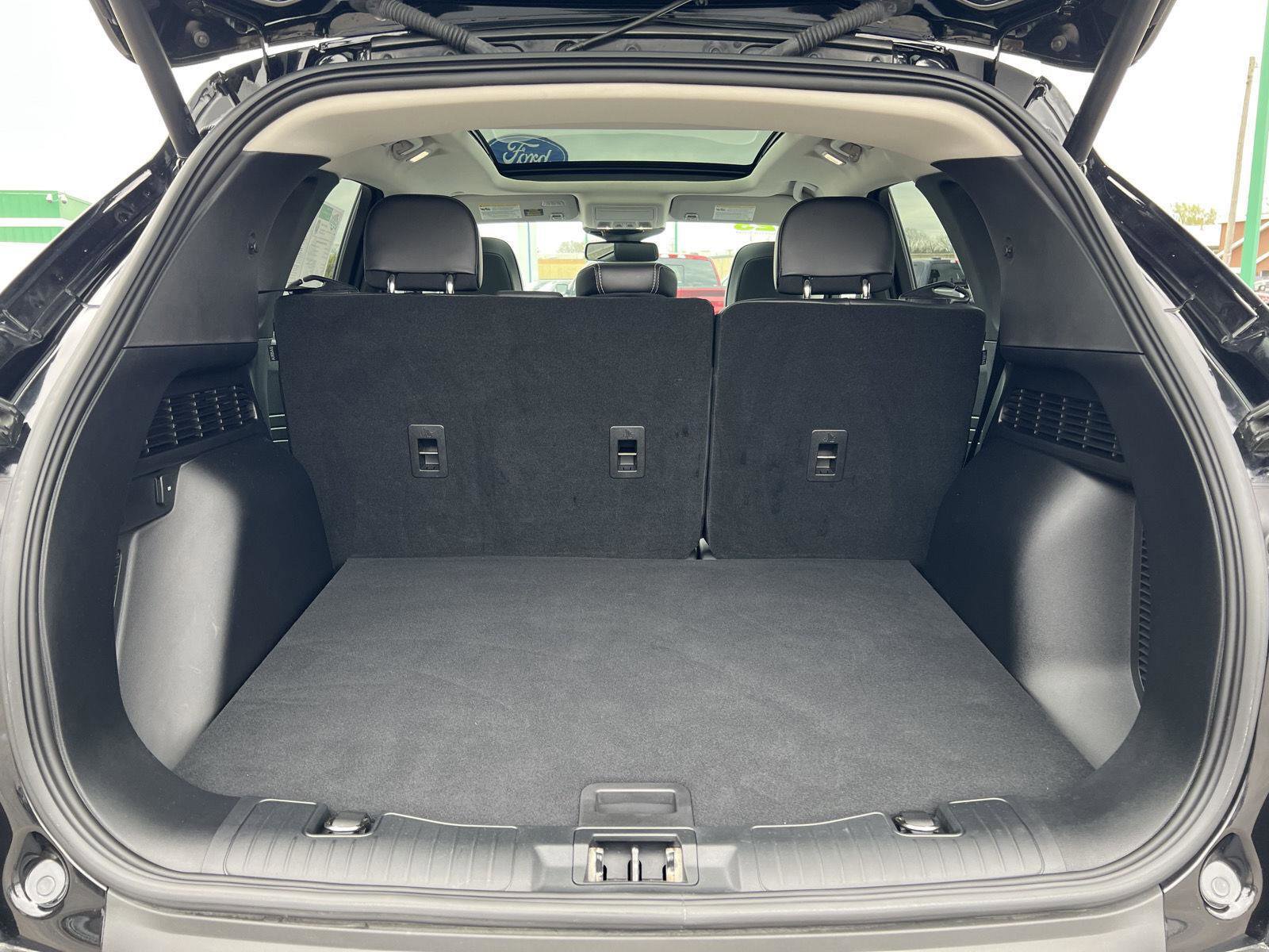 Used 2023 Ford Escape Platinum image 47