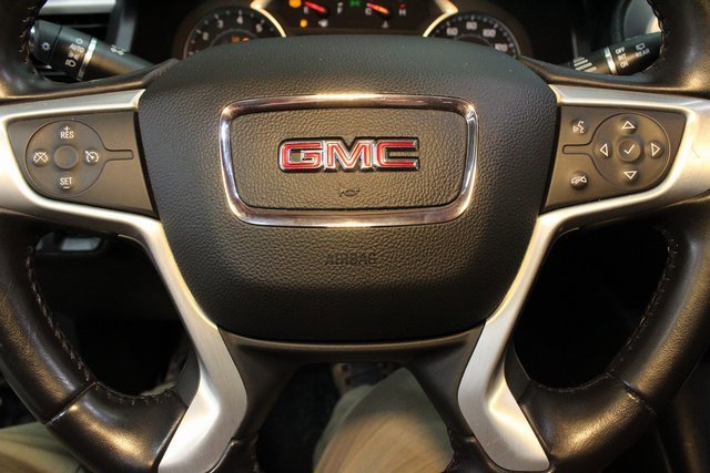 Used 2020 GMC Acadia SLE image 23