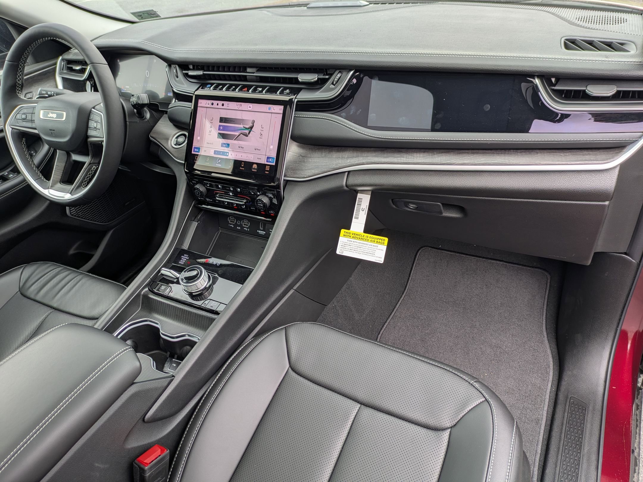 New 2024 Jeep Grand Cherokee Limited 4xe w/ Luxury Tech Group II image 31