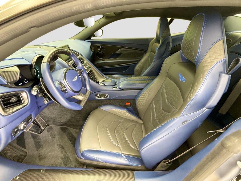 Used 2022 Aston Martin DBS Superleggera RWD image 18
