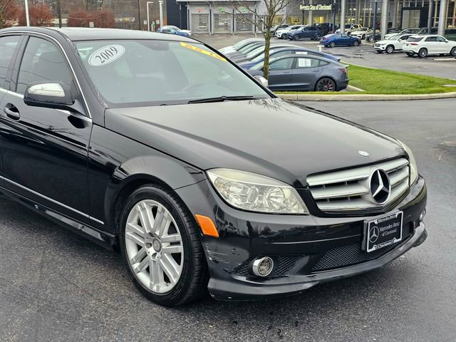 Used 2009 Mercedes-Benz C 300 4MATIC Sedan image 2