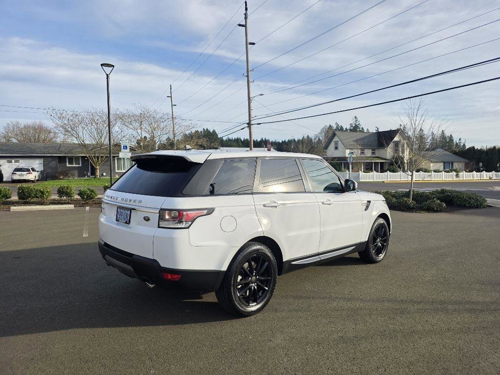 Used 2016 Land Rover Range Rover Sport SE image 5