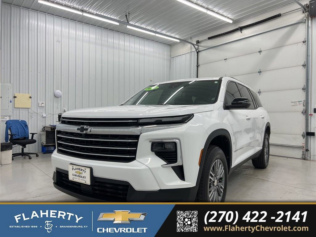 Used 2024 Chevrolet Traverse LT FWD image 6