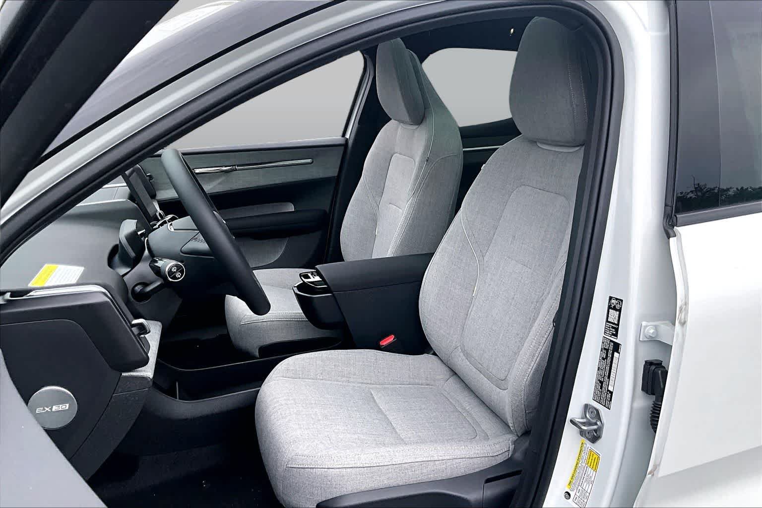 New 2026 Volvo EX30 Ultra w/ Climate Package AWD/4WD image 13