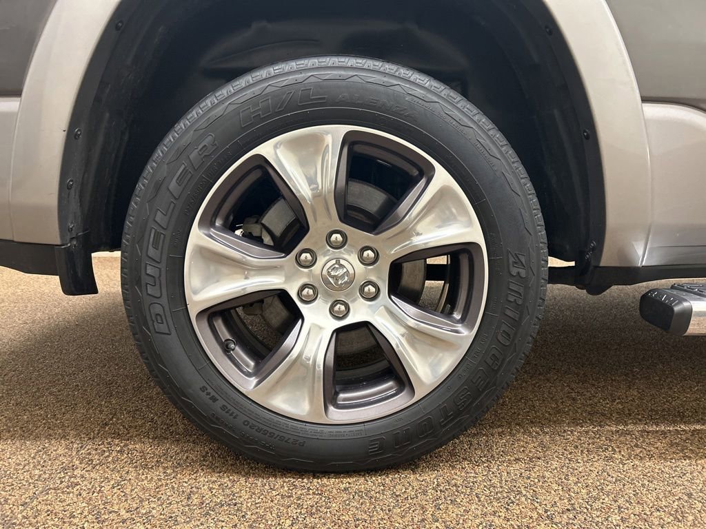 Used 2019 RAM 1500 Laramie AWD/4WD image 26