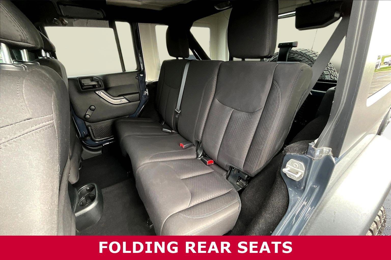 Used 2018 Jeep Wrangler Unlimited Sport w/ Connectivity Group image 21