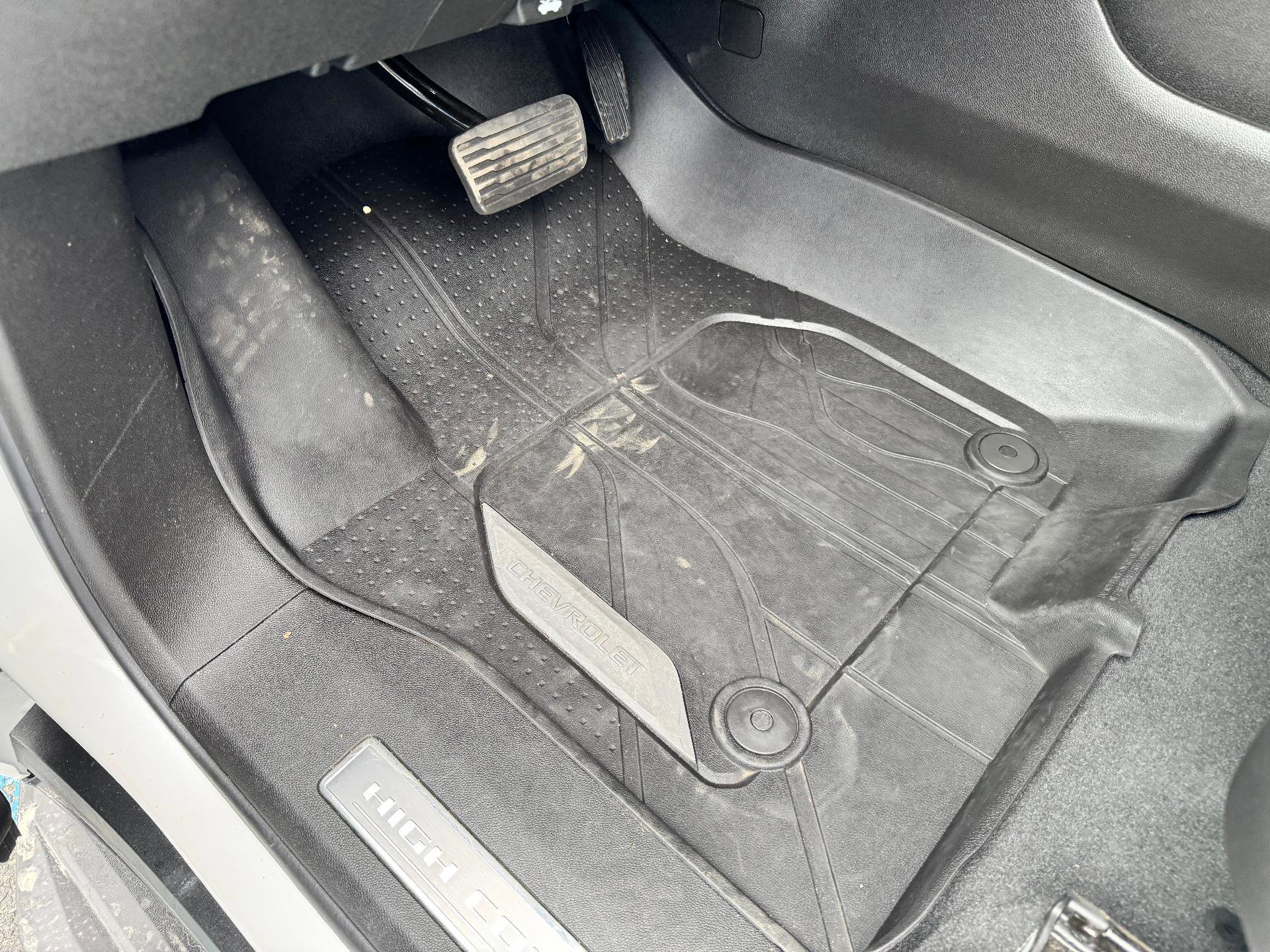 Used 2024 Chevrolet Tahoe High Country image 14